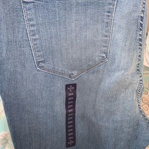Not your daughters jeans 22w